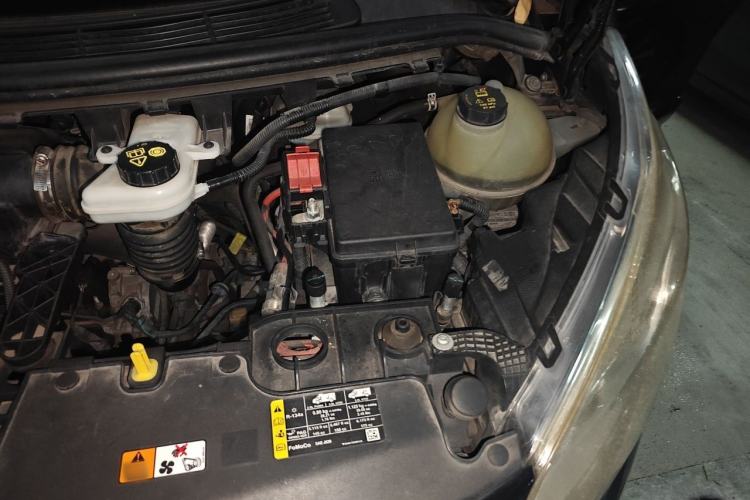 Used Ford Tourneo Custom 2017 2.0T Automatic Elite Edition Engine Bay Left