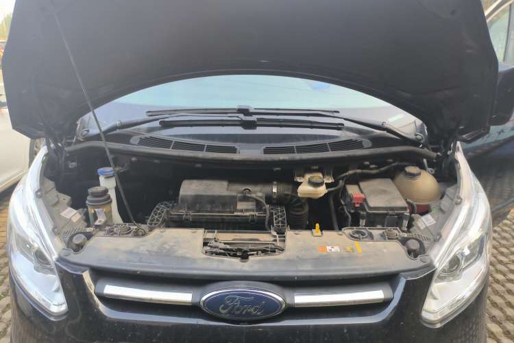 Used Ford Tourneo Custom 2017 2.0T Automatic Elite Edition Engine Bay