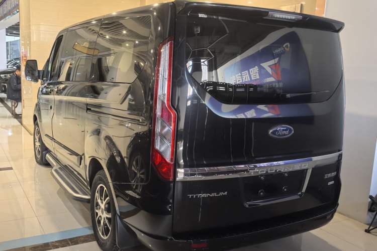 Used Ford Tourneo Custom 2017 2.0T Automatic Elite Version Exterior 2