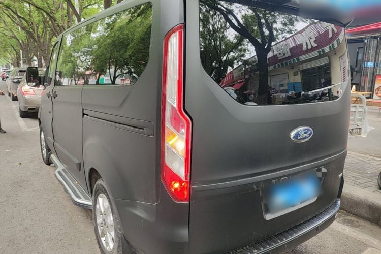 Used Ford Tourneo Custom 2017 2.0T Automatic Elite Edition Exterior 2