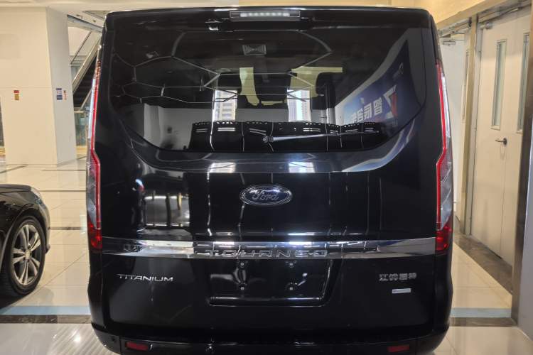 Used Ford Tourneo Custom 2017 2.0T Automatic Elite Version Exterior 3