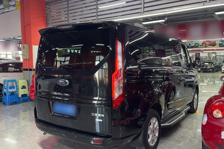 Used Ford Tourneo Custom 2017 2.0T Automatic Elite Edition Exterior 4