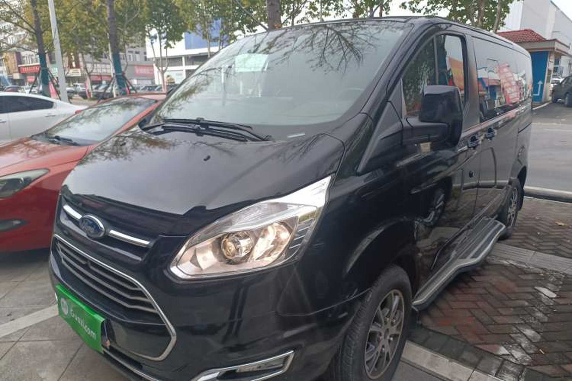 Used Ford Tourneo Custom 2017 2.0T Automatic Elite Version Front Left 45 Deg