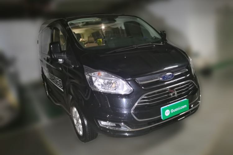 Used Ford Tourneo Custom 2017 2.0T Automatic Elite Edition Front Right 45 Deg