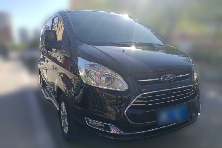 Used Ford Tourneo Custom 2017 2.0T Automatic Elite Version Front Right 45 Deg