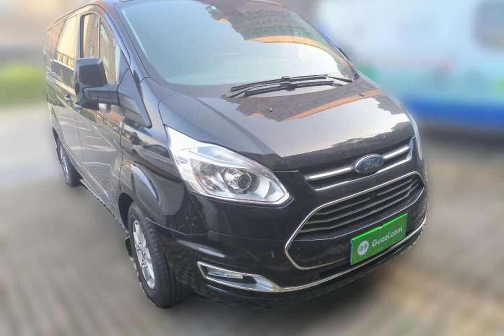 Used Ford Tourneo Custom 2017 2.0T Automatic Elite Edition Front Right 45 Deg