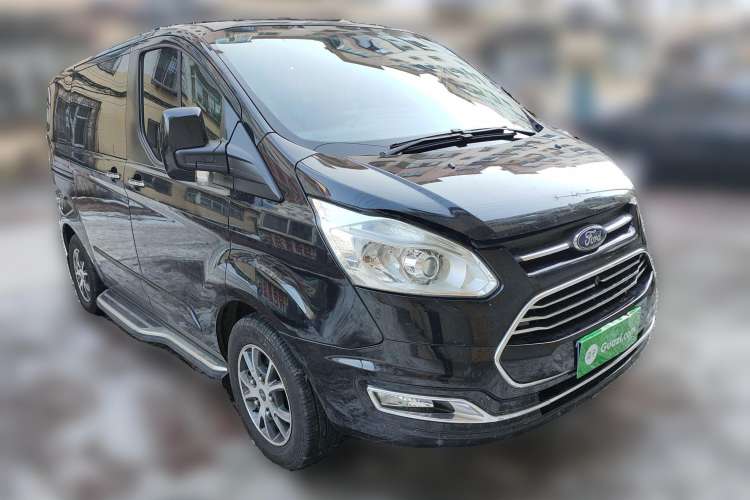 Used Ford Tourneo Custom 2017 2.0T Automatic Elite Version Front Right 45 Deg