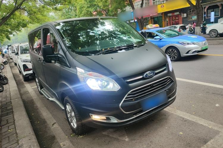Used Ford Tourneo Custom 2017 2.0T Automatic Elite Edition Front Right 45 Deg