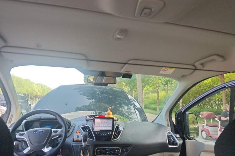 Used Ford Tourneo Custom 2017 2.0T Automatic Elite Edition Headliner