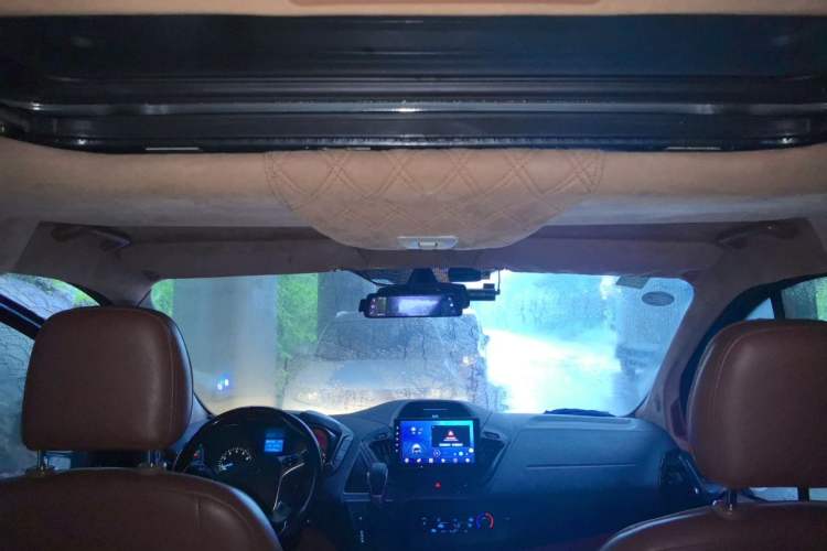 Used Ford Tourneo Custom 2017 2.0T Automatic Elite Edition Headliner