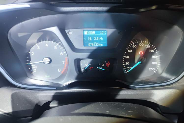 Used Ford Tourneo Custom 2017 2.0T Automatic Elite Version Instrument Cluster
