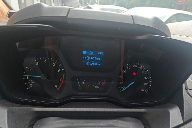 Used Ford Tourneo Custom 2017 2.0T Automatic Elite Version Instrument Cluster