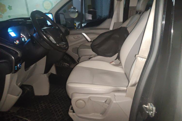 Used Ford Tourneo Custom 2017 2.0T Automatic Elite Edition Left Front Seat