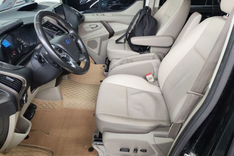 Used Ford Tourneo Custom 2017 2.0T Automatic Business Class Version Left Front Seat
