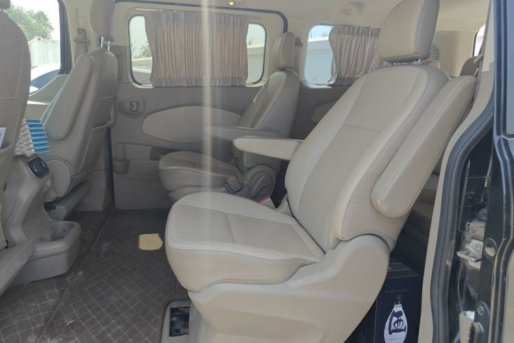 Used Ford Tourneo Custom 2017 2.0T Automatic Elite Edition Left Rear Seat