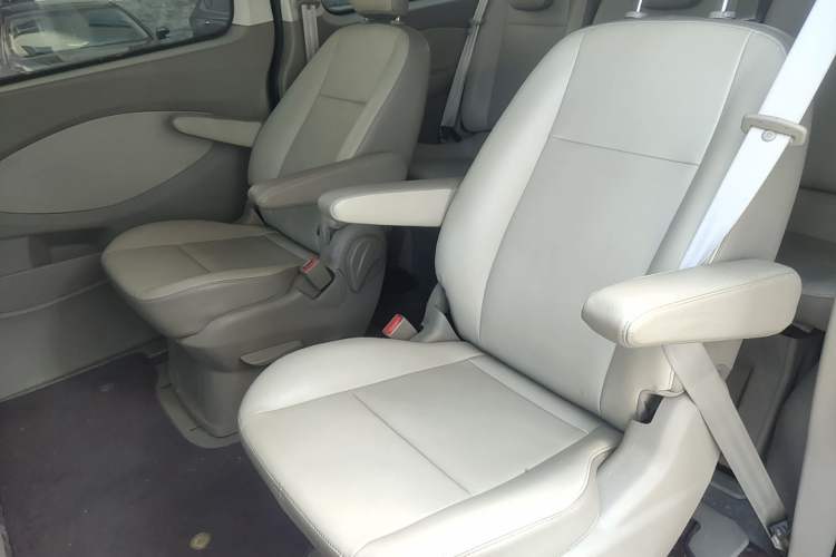 Used Ford Tourneo Custom 2017 2.0T Automatic Elite Edition Left Rear Seat