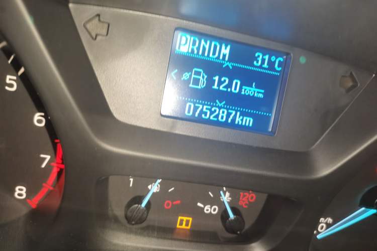 Used Ford Tourneo Custom 2017 2.0T Automatic Elite Edition Odometer Close Up