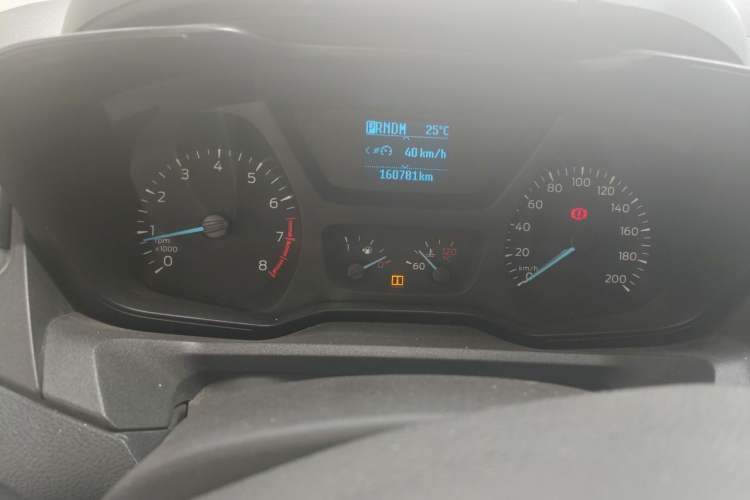 Used Ford Tourneo Custom 2017 2.0T Automatic Elite Edition Odometer Close Up