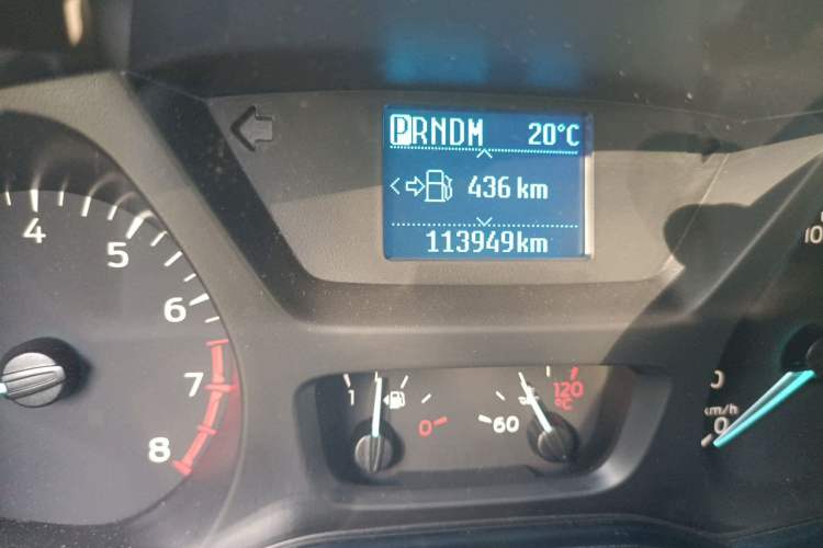 Used Ford Tourneo Custom 2017 2.0T Automatic Elite Version Odometer Close Up