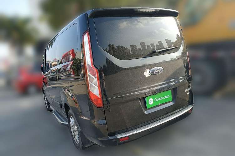 Used Ford Tourneo Custom 2017 2.0T Automatic Elite Edition Rear Left 45 Deg