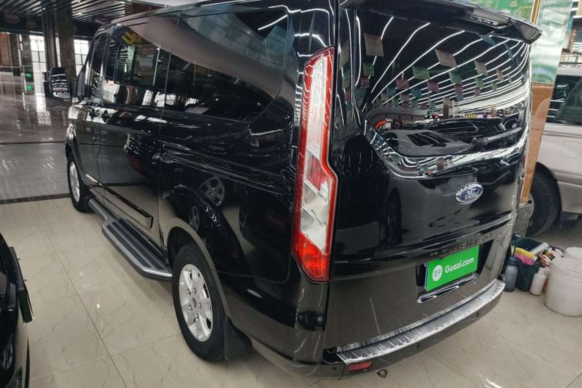 Used Ford Tourneo Custom 2017 2.0T Automatic Elite Edition Rear Left 45 Deg