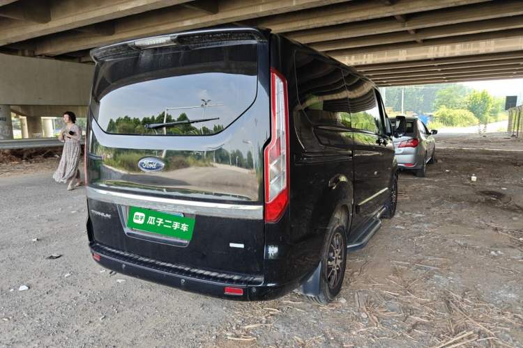 Used Ford Tourneo Custom 2017 2.0T Automatic Elite Version Rear Right 45 Deg