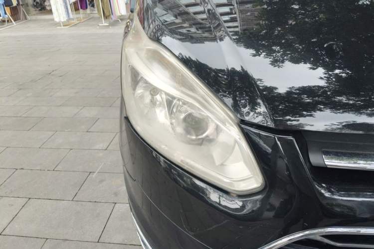 Used Ford Tourneo Custom 2017 2.0T Automatic Elite Edition Right Front Headlight