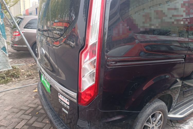 Used Ford Tourneo Custom 2017 2.0T Automatic Elite Version Right Rear Taillight