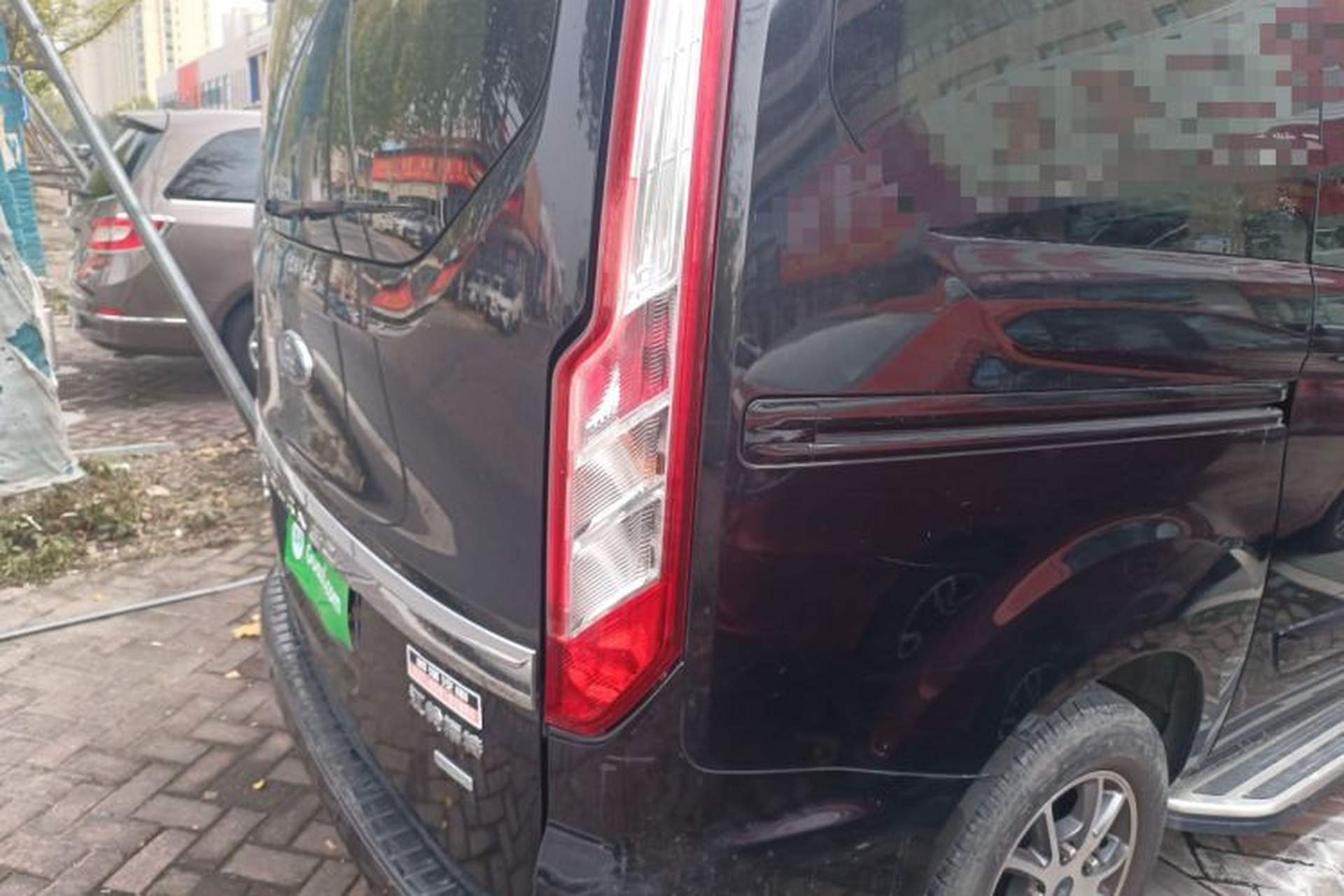 Used Ford Tourneo Custom 2017 2.0T Automatic Elite Version Right Rear Taillight
