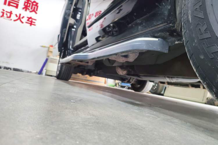 Used Ford Tourneo Custom 2017 2.0T Automatic Business Class Version Right Side Sill