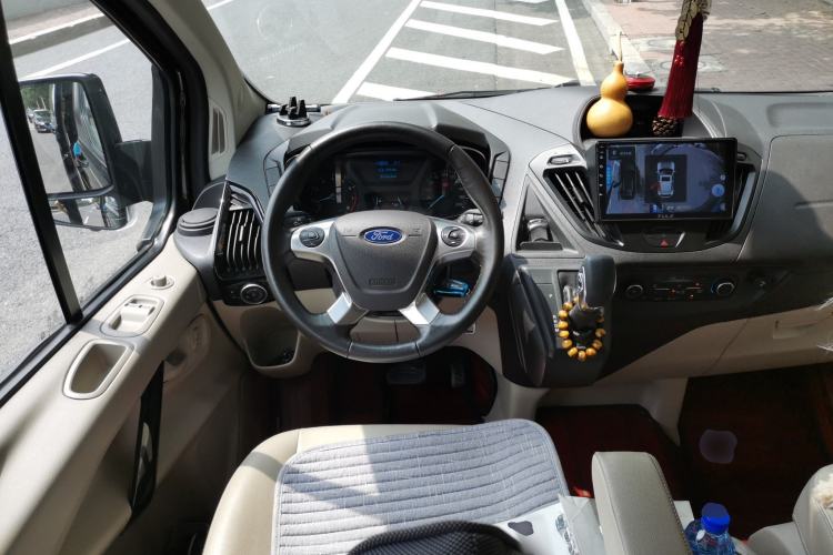 Used Ford Tourneo Custom 2017 2.0T Automatic Elite Edition Steering Wheel
