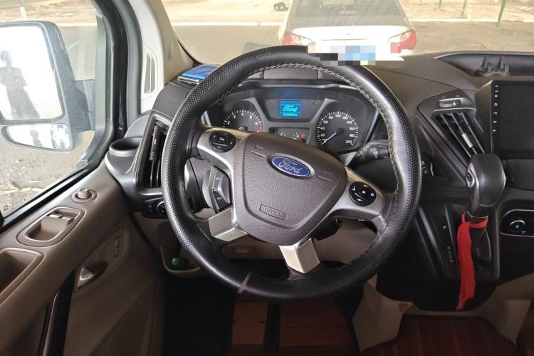 Used Ford Tourneo Custom 2017 2.0T Automatic Elite Version Steering Wheel