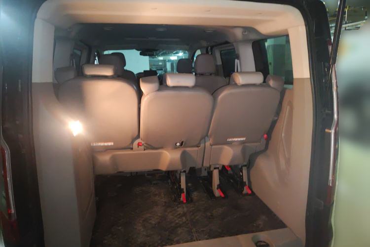 Used Ford Tourneo Custom 2017 2.0T Automatic Elite Edition Trunk