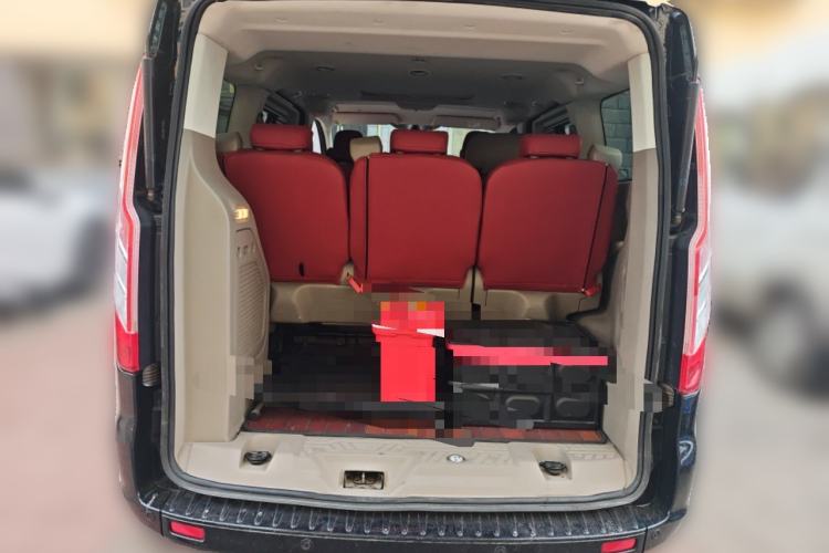 Used Ford Tourneo Custom 2017 2.0T Automatic Elite Version Trunk
