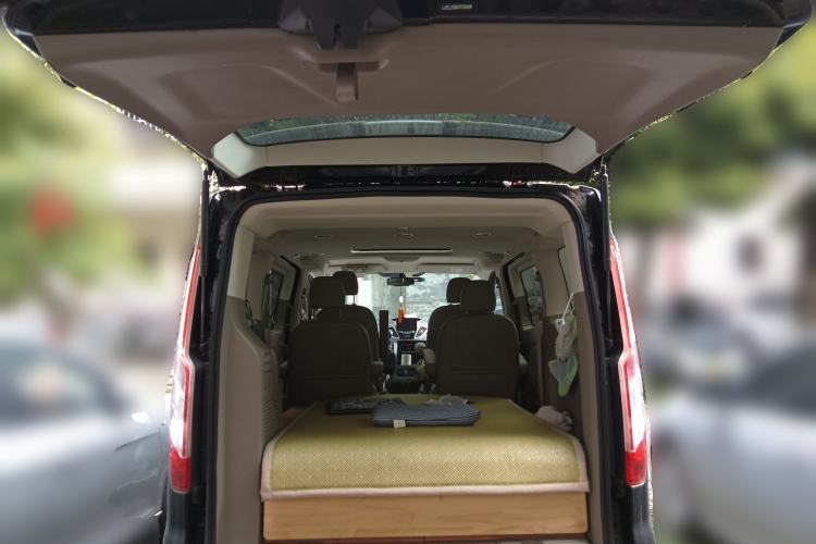 Used Ford Tourneo Custom 2017 2.0T Automatic Elite Edition Trunk