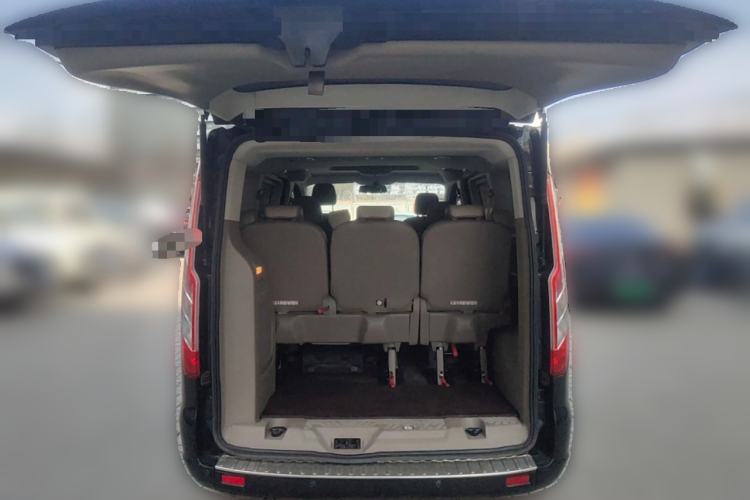 Used Ford Tourneo Custom 2017 2.0T Automatic Elite Edition Trunk