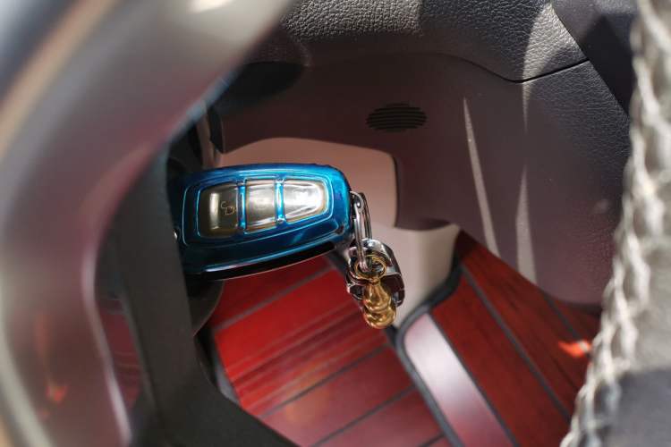 Used Ford Tourneo Custom 2017 2.0T Automatic Elite Edition Vehicle Key