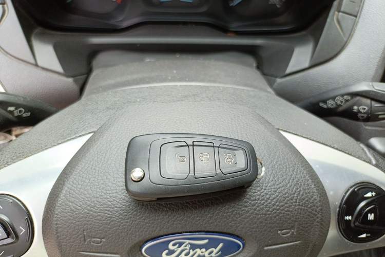 Used Ford Tourneo Custom 2017 2.0T Automatic Elite Edition Vehicle Key