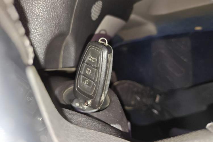 Used Ford Tourneo Custom 2017 2.0T Automatic Elite Edition Vehicle Key