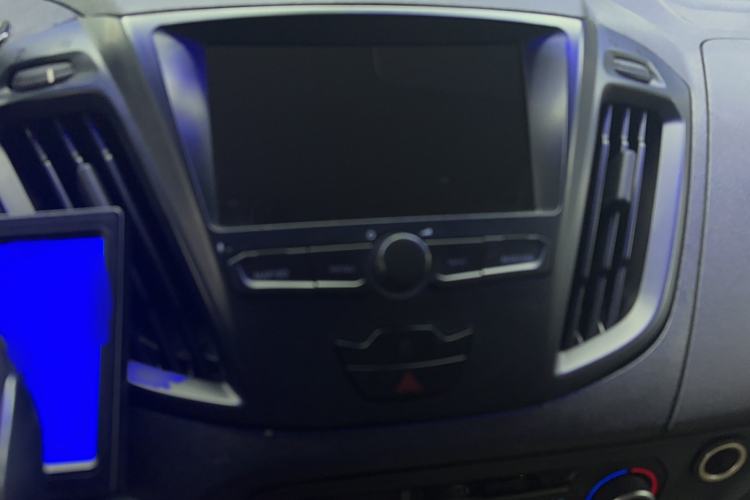 Used Ford Tourneo Custom 2017 2.0T Automatic Elite Edition Audio And AC Panel