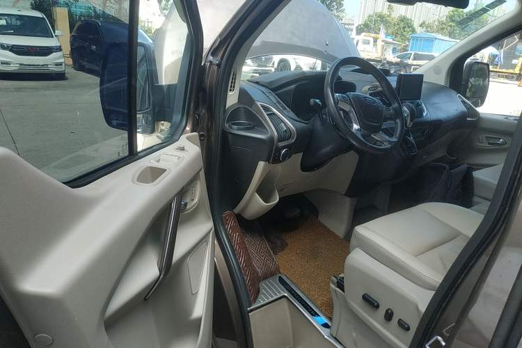 Used Ford Tourneo Custom 2017 2.0T Automatic Elite Version Driver Seat