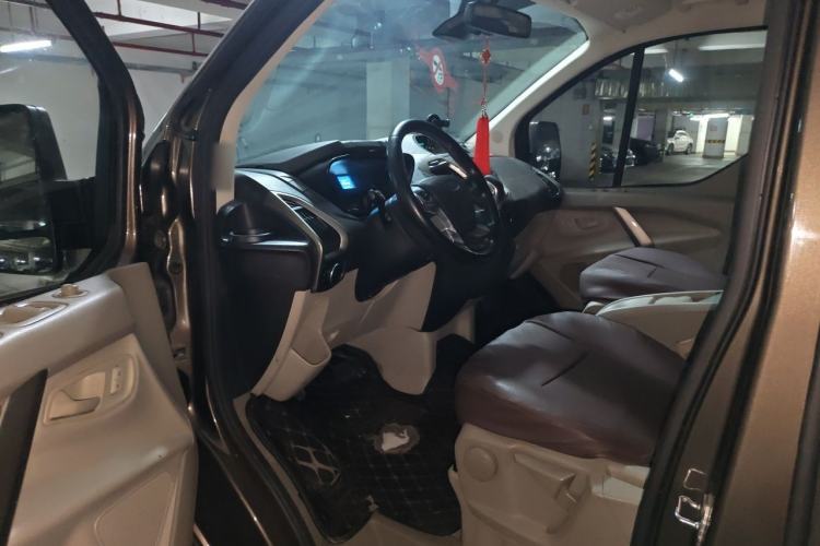 Used Ford Tourneo Custom 2017 2.0T Automatic Elite Edition Driver Seat
