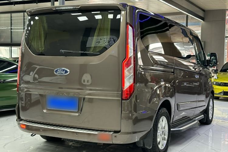 Used Ford Tourneo Custom 2017 2.0T Automatic Elite Edition Exterior 5