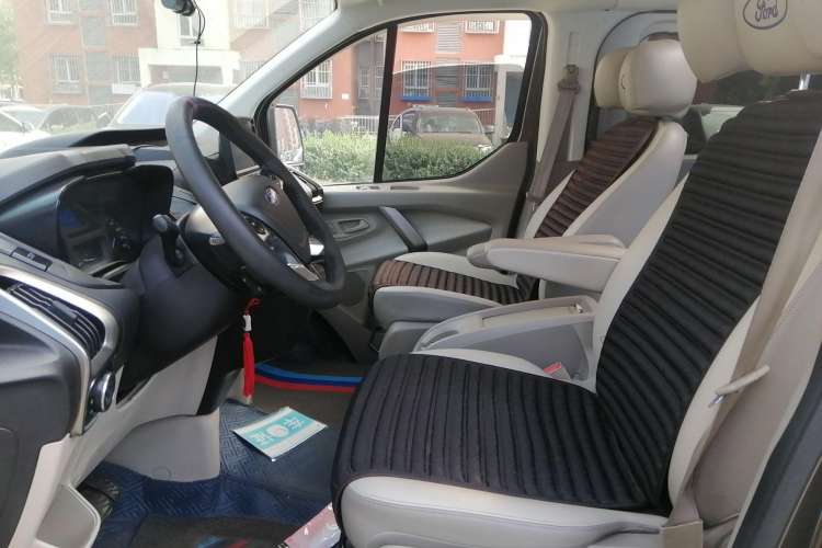 Used Ford Tourneo Custom 2017 2.0T Automatic Elite Edition Left Front Seat