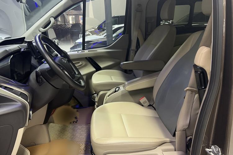 Used Ford Tourneo Custom 2017 2.0T Automatic Elite Edition Left Front Seat