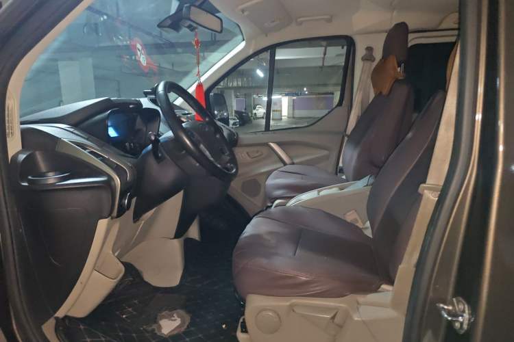 Used Ford Tourneo Custom 2017 2.0T Automatic Elite Edition Left Front Seat