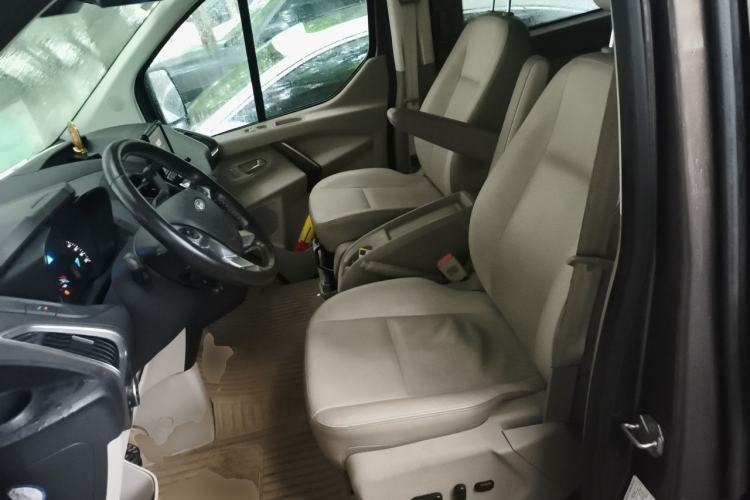 Used Ford Tourneo Custom 2017 2.0T Automatic Elite Version Left Front Seat
