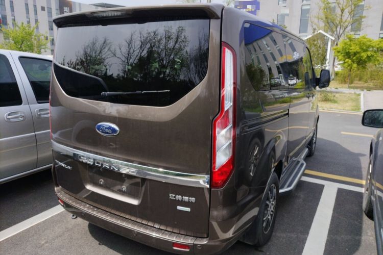 Used Ford Tourneo Custom 2017 2.0T Automatic Elite Version Rear Right 45 Deg