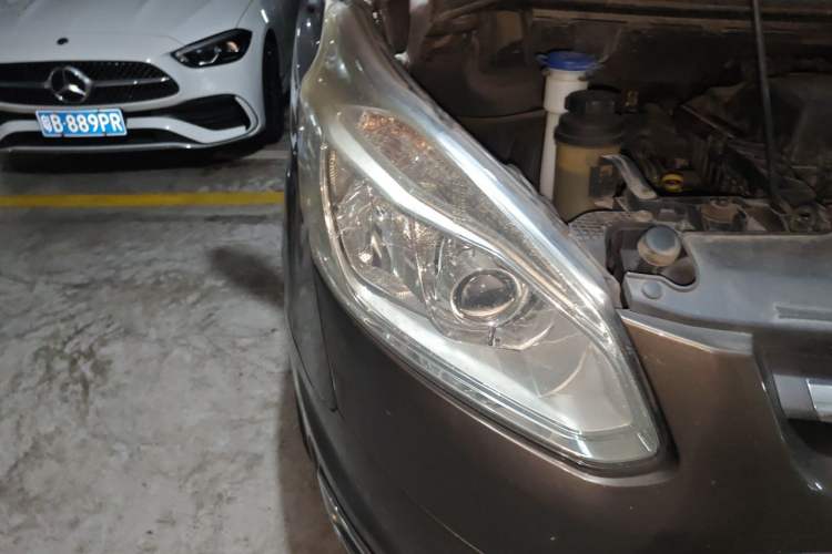 Used Ford Tourneo Custom 2017 2.0T Automatic Elite Edition Right Front Headlight