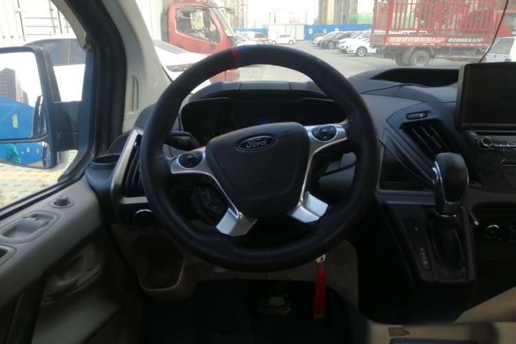 Used Ford Tourneo Custom 2017 2.0T Automatic Elite Edition Steering Wheel